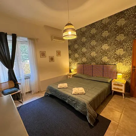 La Casa Di Via Nervi Apartment *